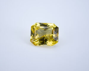 5.75ct Golden Yellow Sapphire